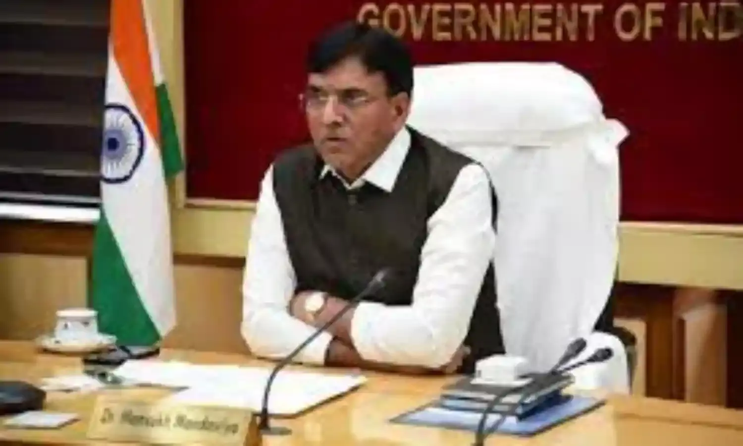 राष्ट्रीय व्यवहार में हिंदी का इस्तेमाल देश की उन्नति के लिए जरूरी - डॉ मांडविया