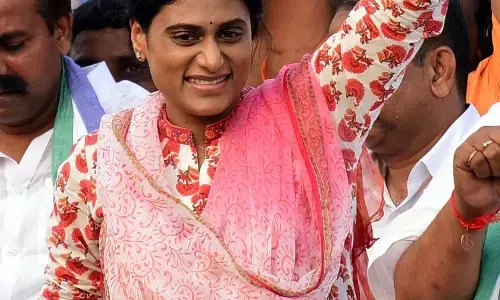 वाईएसआरटीपी की नेता वाई.एस. शर्मिला जल्द थामेगी कांग्रेस का दामन वाईएसआरटीपी की नेता वाई.एस. शर्मिला जल्द थामेगी कांग्रेस का दामन