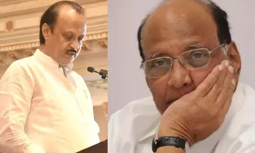 राकांपा के दोनों गुटों ने एक-दूसरे के नेताओं, पदाधिकारियों को हटाया राकांपा के दोनों गुटों ने एक-दूसरे के नेताओं, पदाधिकारियों को हटाया