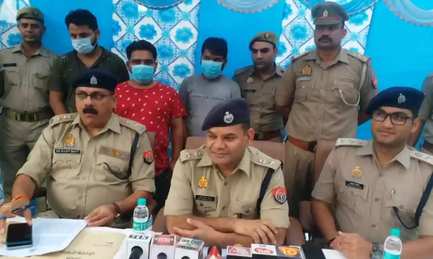 नोएडा : लोन दिलाने के नाम पर करोड़ों की ठगी, तीन शातिर गिरफ्तार