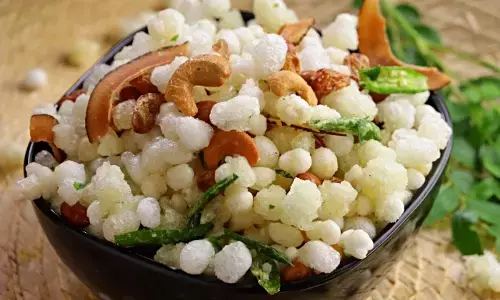 सावन के महीने में रखती हैं व्रत तो बनाएं साबूदाना का चिवड़ा, इस रेसिपी से