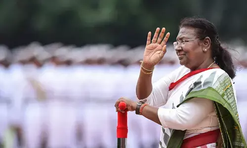 उपराजधानी में महामहिम का स्वागत, चाक चौबंद सुरक्षा व्यवस्था उपराजधानी में महामहिम का स्वागत, चाक चौबंद सुरक्षा व्यवस्था