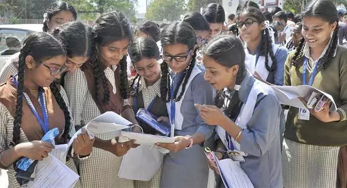 पांचवीं और आठवीं के बाद मिलने वाली छात्रवृत्ति की रकम में दो से पांच गुना तक की बढ़ोतरी पांचवीं और आठवीं के बाद मिलने वाली छात्रवृत्ति की रकम में दो से पांच गुना तक की बढ़ोतरी