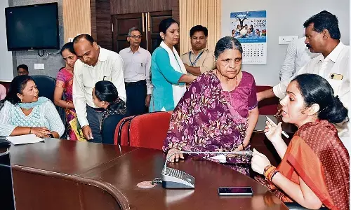 जीवित पिता को बताया मृत और पा ली अनुकम्पा नियुक्ति जीवित पिता को बताया मृत और पा ली अनुकम्पा नियुक्ति