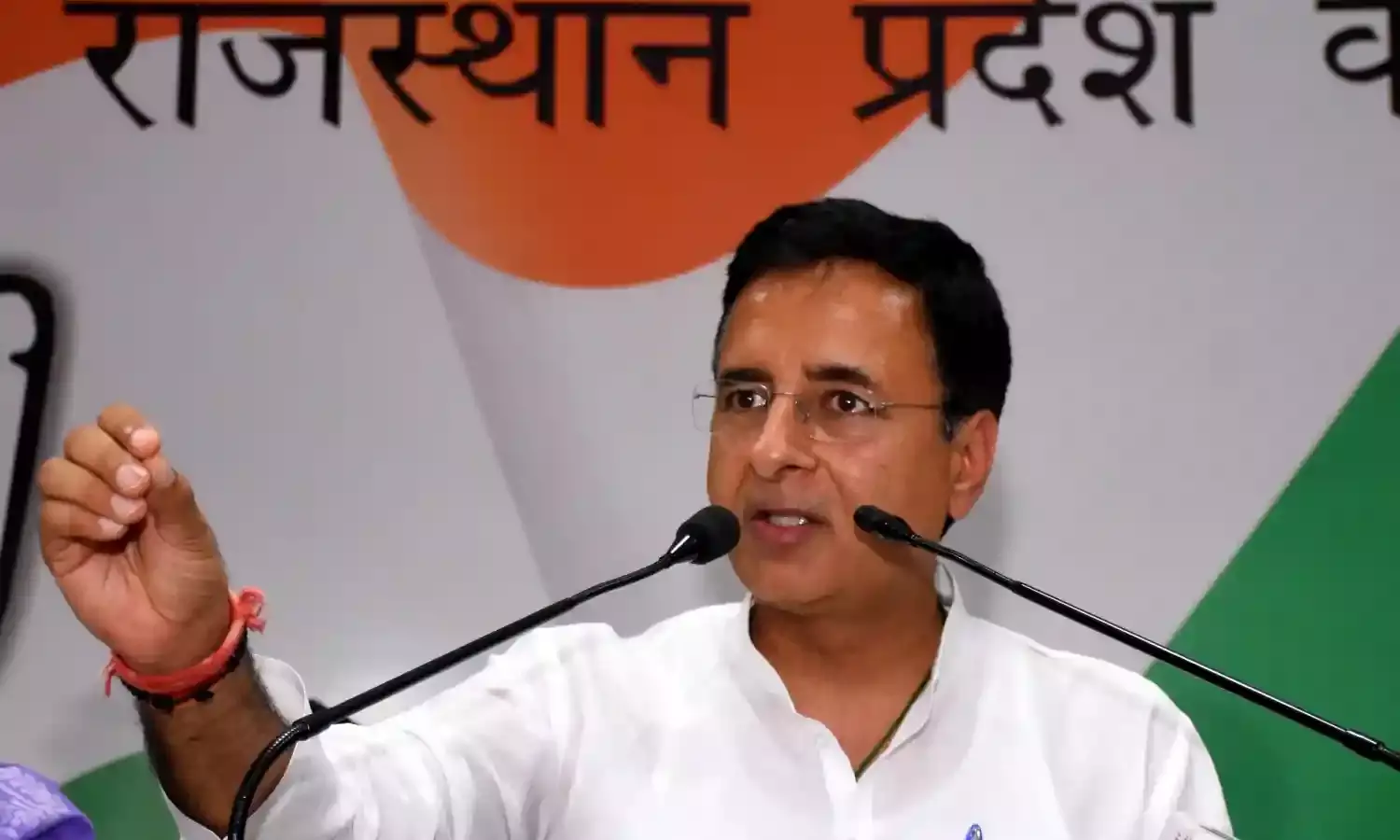 कांग्रेस ने सीपीआर से टैक्स छूट का दर्जा वापस लेने के लिए सरकार को घेरा