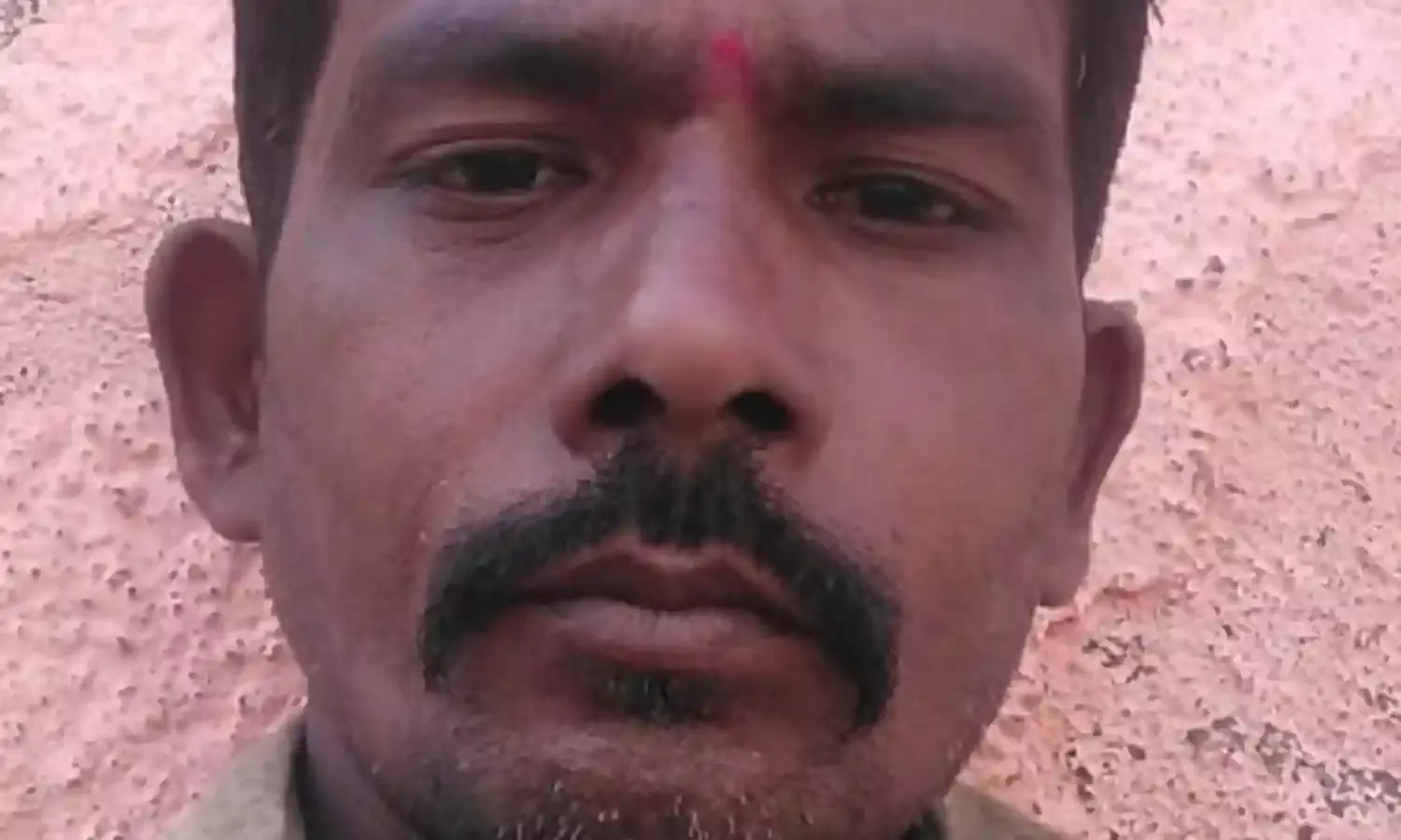 किसान ने जंगल में जाकर लगा ली फांसी