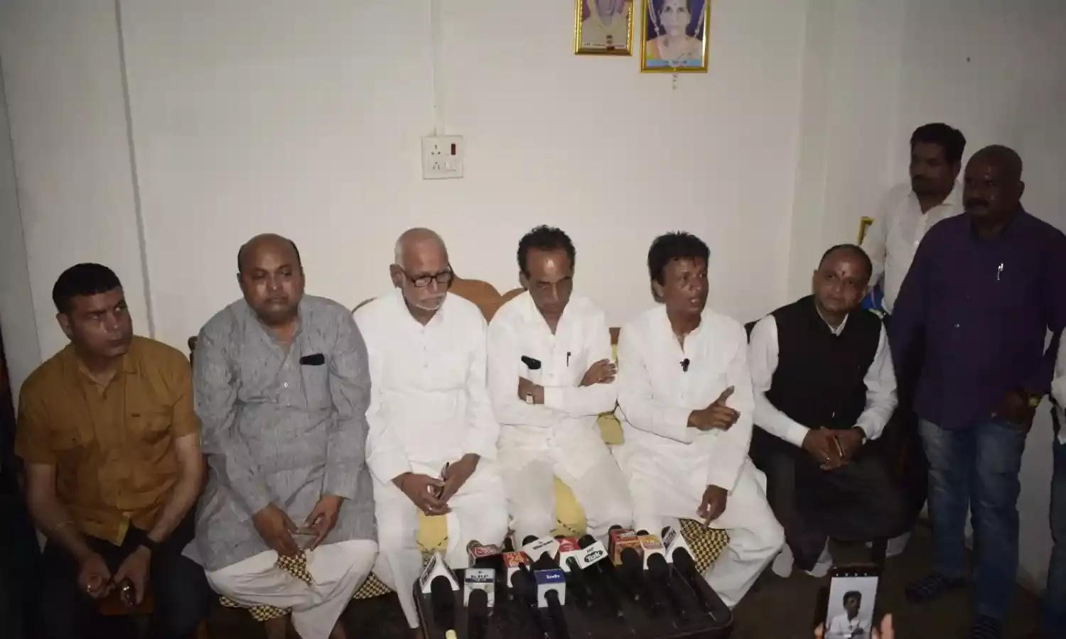 कांग्रेस नेता को गिरफ्तार करने भोपाल से आई पुलिस! कांग्रेसी करते रहे इंतजार