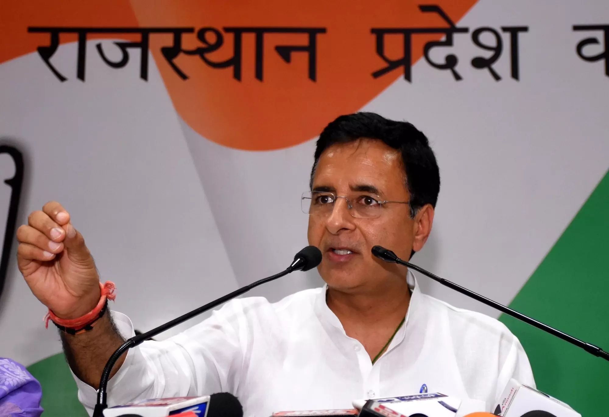 कांग्रेस ने सीपीआर से टैक्स छूट का दर्जा वापस लेने के लिए सरकार को घेरा कांग्रेस ने सीपीआर से टैक्स छूट का दर्जा वापस लेने के लिए सरकार को घेरा
