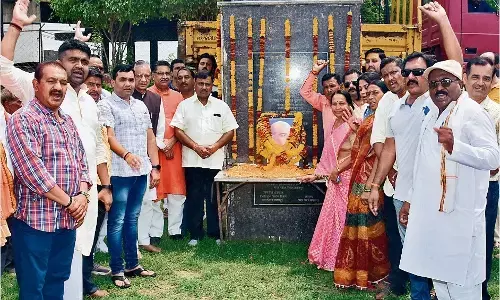 जनसंघ के संस्थापक की जयंती पर भाजपा ने किया माल्यार्पण