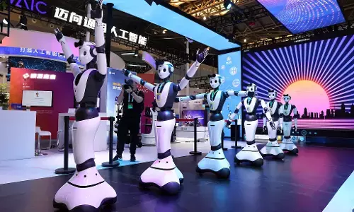 चीन का कृत्रिम बुद्धिमत्ता उद्योग तेजी से फल-फूल रहा है