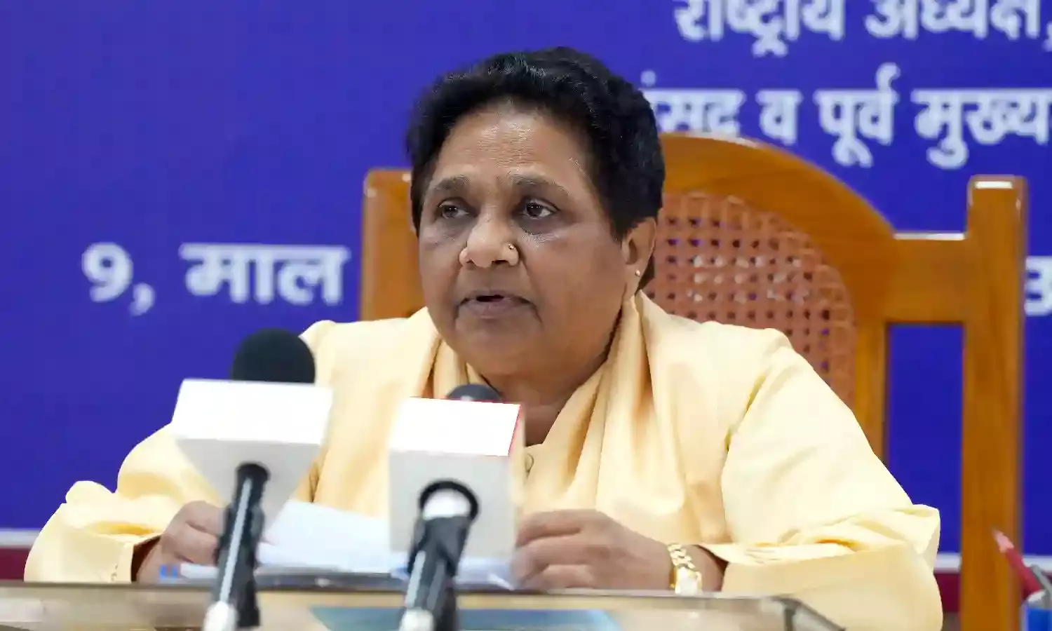 केंद्रीय एजेंसियों ने मायावती को वश में कर उन्हें राजनीति के हाशिए पर धकेला