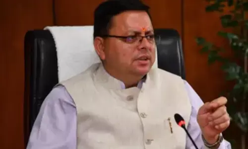 सीएम धामी ने आयुर्वेद विश्वविद्यालय के वित्त नियंत्रक को किया निलंबित