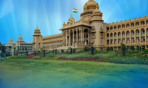 खुद को विधायक बताकर कर्नाटक विधानसभा में किया प्रवेश, मामला दर्ज खुद को विधायक बताकर कर्नाटक विधानसभा में किया प्रवेश, मामला दर्ज