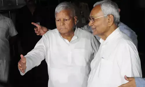 बिहार के महागठबंधन में बढ़ता तकरार, मंत्री और एमएलसी आमने-सामने बिहार के महागठबंधन में बढ़ता तकरार, मंत्री और एमएलसी आमने-सामने