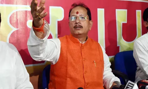 सत्ता सेवा के लिए, मेवा खाने के लिए नहीं : विजय सिन्हा सत्ता सेवा के लिए, मेवा खाने के लिए नहीं : विजय सिन्हा