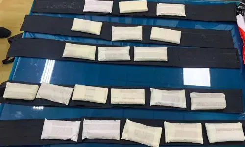 डीआरआई ने सूरत एयरपोर्ट पर 48 किलो सोना जब्त किया डीआरआई ने सूरत एयरपोर्ट पर 48 किलो सोना जब्त किया