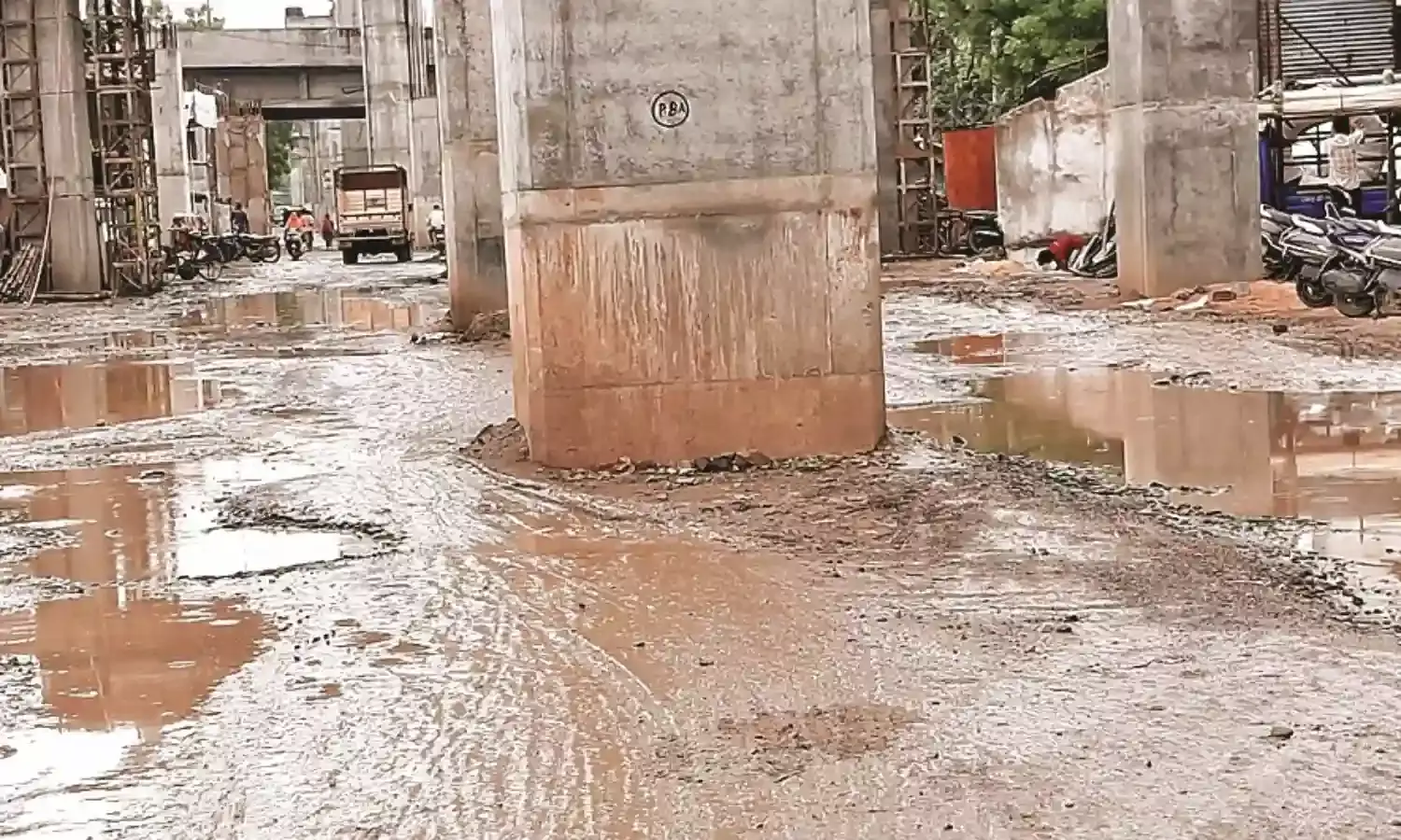 कर्नाटक की सीएस कंपनी को पीडब्ल्यूडी का नोटिस