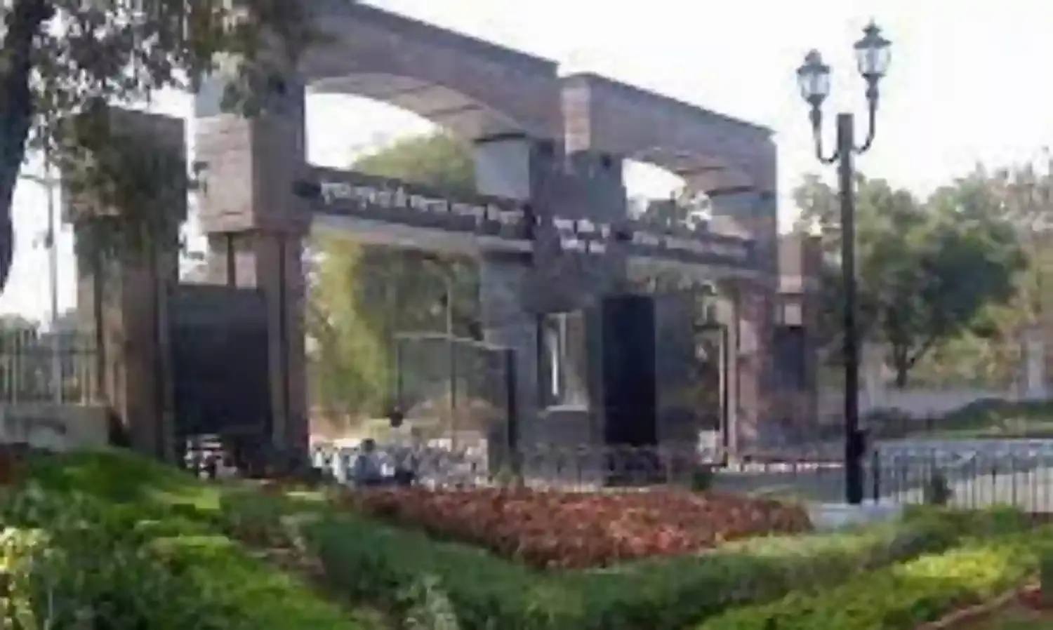 यूनिवर्सिटी : 10 माह में दूसरी बार बदले गए स्थानांतरण के नियम