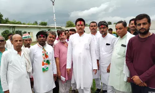 ककरहटी पहुंचे कांग्रेस अध्यक्ष का कार्यकर्ताओं ने किया स्वागत