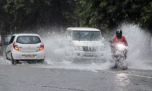 पीएम मोदी ने भारी बारिश से उत्पन्न स्थिति का जायजा लिया