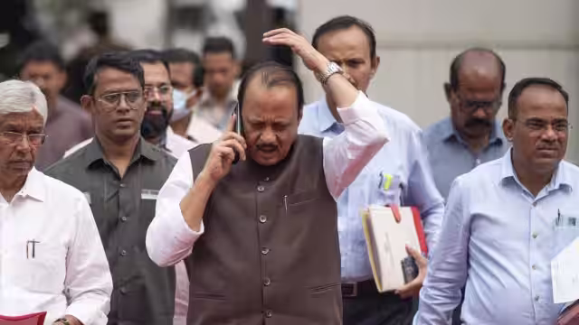 मंत्रिमंडल विस्तार का हो रहा है इंतजार, इसलिए मंत्रियों को नहीं बांटे गए हैं विभाग