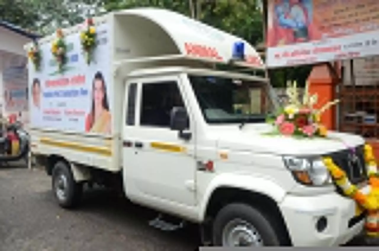 पालतू और गलियों में रहने वाले पशुओं के अंतिम संस्कार के लिए मुंबई में मोबाइल वैन शुरू पालतू और गलियों में रहने वाले पशुओं के अंतिम संस्कार के लिए मुंबई में मोबाइल वैन शुरू