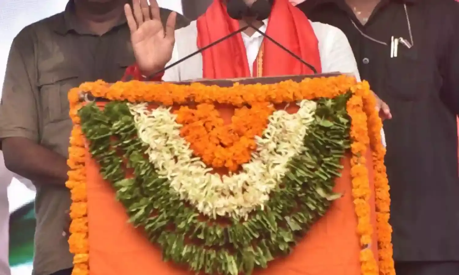 तेलंगाना कांग्रेस प्रमुख की किसानों के लिए मुफ्त बिजली को लेकर टिप्पणी पर बवाल