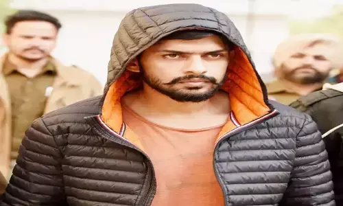 जेल में बंद गैंगस्टर लॉरेंस बिश्‍नोई डेंगू से पीड़ित, अस्पताल में भर्ती (लीड-1)