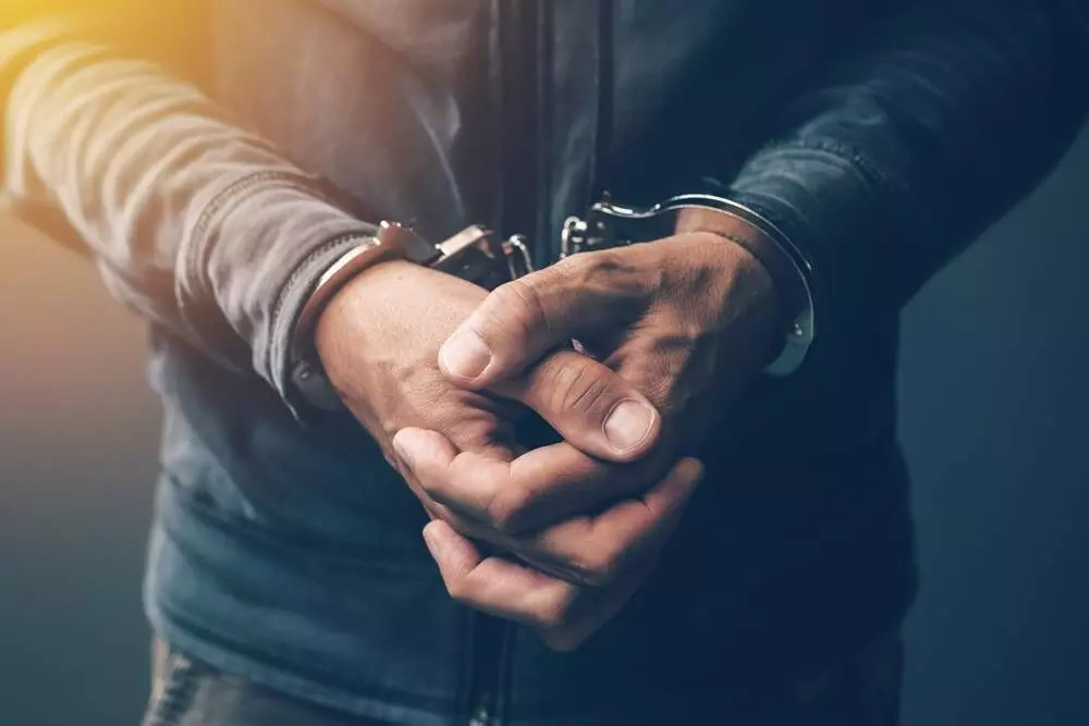 सस्ते दाम में प्लॉट बेचने का लालच देने वाला गिरफ्तार सस्ते दाम में प्लॉट बेचने का लालच देने वाला गिरफ्तार