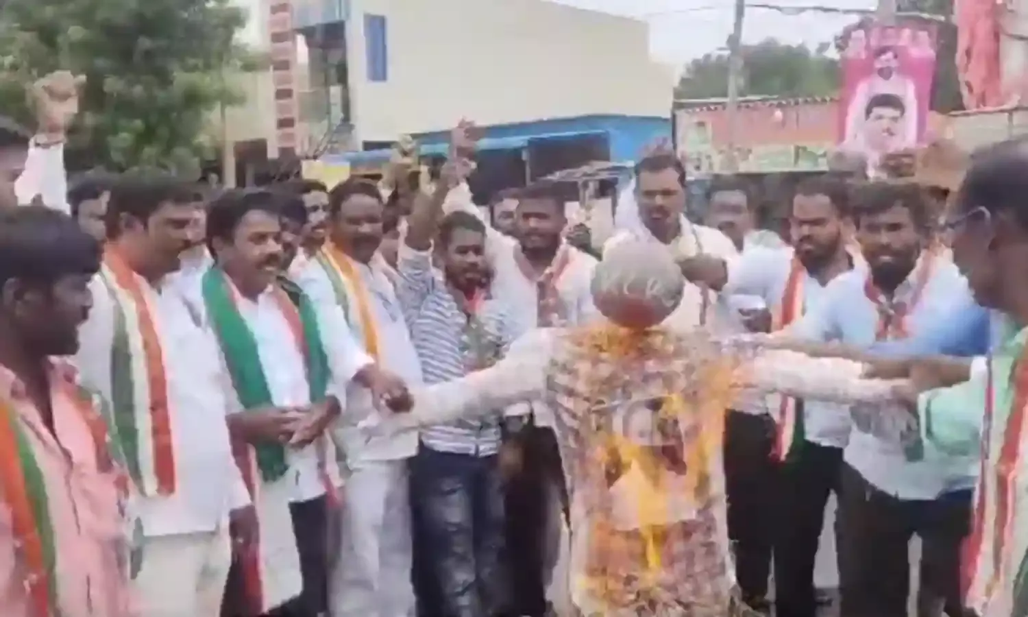 मुफ्त बिजली के नाम पर किसानों को बरगला रही है बीआरएस: कांग्रेस