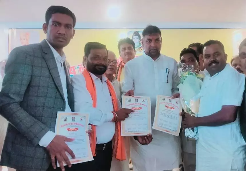 इंद्रकुमार जंघेला बने क्षत्रिय लोधी महासभा सिवनी के जिलाध्यक्ष, पत्रकार राजा वर्मा को बनाया गया युवा इकाई का प्रदेश उपाध्यक्ष इंद्रकुमार जंघेला बने क्षत्रिय लोधी महासभा सिवनी के जिलाध्यक्ष, पत्रकार राजा वर्मा को बनाया गया युवा इकाई का प्रदेश उपाध्यक्ष