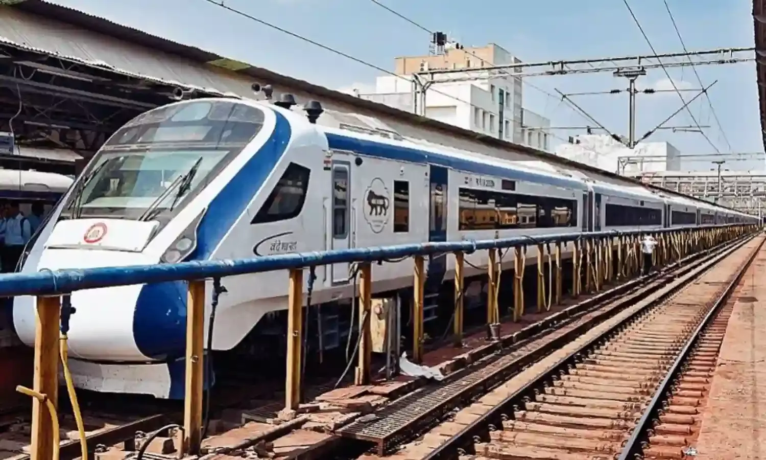 वंदे भारत ट्रेन जबलपुर से वाराणसी और रायपुर के लिए चलाने से बढ़ेंगे पैसेंजर