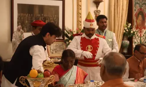 सिंधिया दंपत्ति ने निभाई राष्ट्रपति द्रौपदी मुर्मू के गाइड की भूमिका