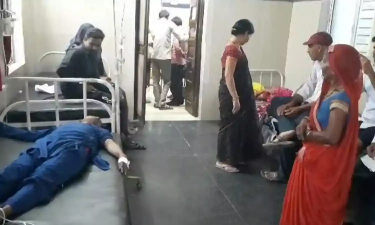 सर्पदंश से बिगड़ी युवक की हालत