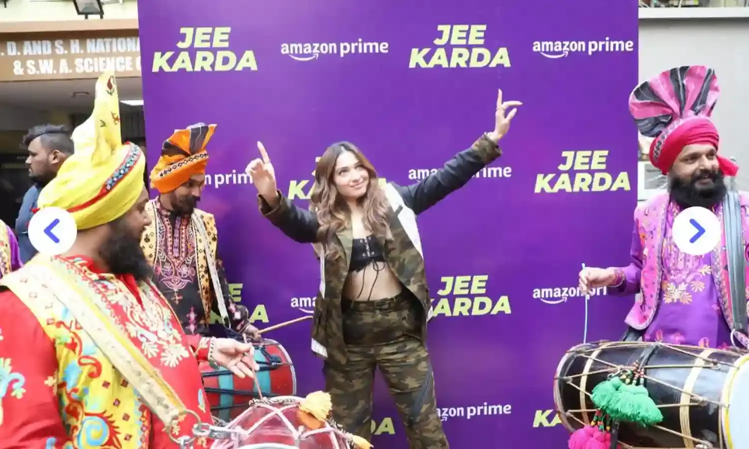 तमन्ना भाटिया ने अपने कॉलेज में मनाया जी करदा की सक्सेस का जश्न, किया भांगड़ा