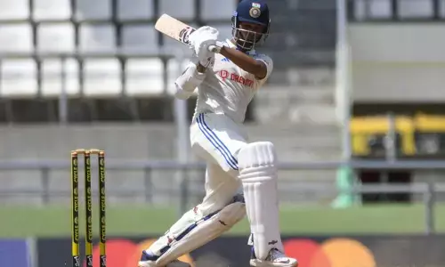 यशस्वी अब गेंदबाजों पर हावी होने की कोशिश करेंगे: प्रज्ञान ओझा यशस्वी अब गेंदबाजों पर हावी होने की कोशिश करेंगे: प्रज्ञान ओझा