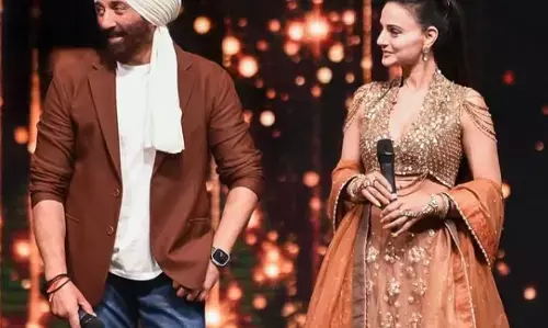 अरे, उसे छोड़ दो!, बॉबी देओल को गले लगाने पर चिल्ला पड़े थे लोगः अमीषा पटेल