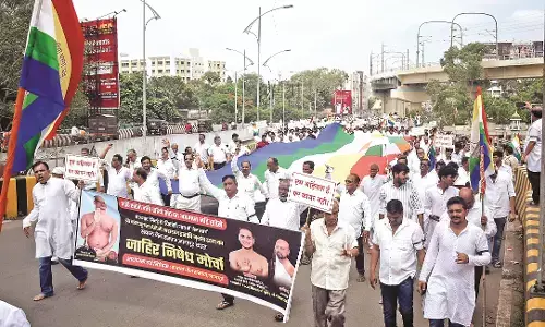 शांति मार्च - कर्नाटक में जैनाचार्य की हत्या का विरोध, संतों के साथ सड़क पर उतरा समाज शांति मार्च - कर्नाटक में जैनाचार्य की हत्या का विरोध, संतों के साथ सड़क पर उतरा समाज