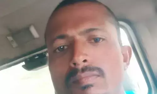 लापरवाही... उफनाती नदी में बहा स्कूटी सवार युवक, पांच किमी दूर मिला शव लापरवाही... उफनाती नदी में बहा स्कूटी सवार युवक, पांच किमी दूर मिला शव