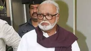 कालीना लाइब्रेरी घोटाला : छगन भुजबल विशेष अदालत में नहीं हुए पेश कालीना लाइब्रेरी घोटाला : छगन भुजबल विशेष अदालत में नहीं हुए पेश