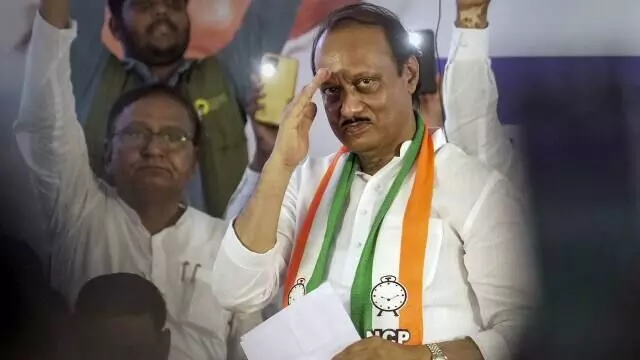 विभागों के बंटवारे में अजित पवार ने मारी बाजी, वित्त विभाग ले कर ही माने विभागों के बंटवारे में अजित पवार ने मारी बाजी, वित्त विभाग ले कर ही माने