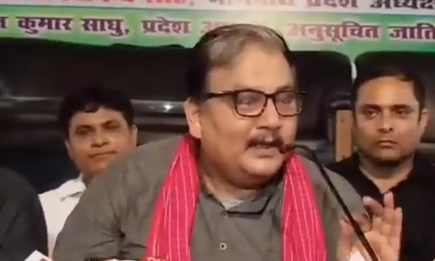 राजद के मनोज झा ने दी नसीहत- बिहार भाजपा के नेता अपने प्रदेश को वाजिब हक दिलाएं