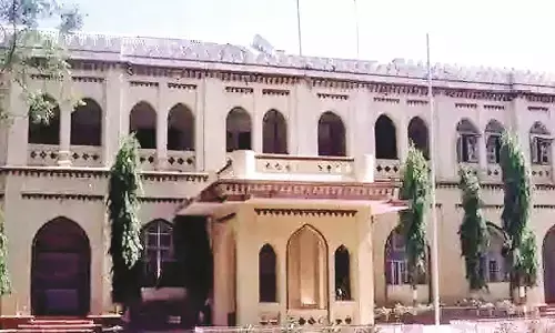 आपले सरकार सेवा केंद्र - राजनीतिक दखल बढ़ने से जिला प्रशासन ने रातों-रात वेबसाइट से हटाई सूची आपले सरकार सेवा केंद्र - राजनीतिक दखल बढ़ने से जिला प्रशासन ने रातों-रात वेबसाइट से हटाई सूची