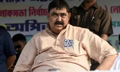 बंगाल पशु तस्करी मामला : अनुब्रत मंडल से दोबारा पूछताछ कर सकती है सीबीआई बंगाल पशु तस्करी मामला : अनुब्रत मंडल से दोबारा पूछताछ कर सकती है सीबीआई