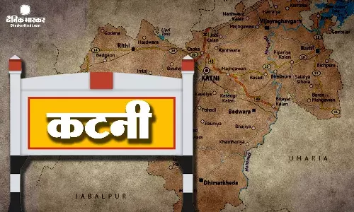 बढ़े बिल से शहरी उपभोक्ता त्रस्त, बिजली कंपनी का लगा रहे चक्कर बढ़े बिल से शहरी उपभोक्ता त्रस्त, बिजली कंपनी का लगा रहे चक्कर