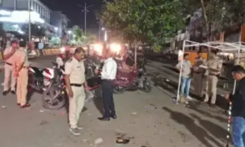 धारदार हथियार से हमला कर युवक की हत्या, 2 नाबालिग सहित 6 गिरफ्तार