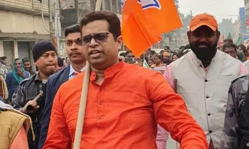 बंगाल के भाजपा सांसद ने लोकसभा अध्यक्ष को पत्र लिख अभिषेक बनर्जी की सदस्यता रद्द करने की मांग की