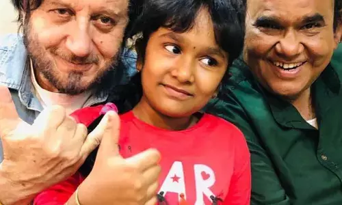 अनुपम खेर ने सतीश कौशिक की बेटी वंशिका को दीं जन्मदिन की शुभकामनाएं, नोट में लिखा  : हर कोई तुमसे प्यार करता है