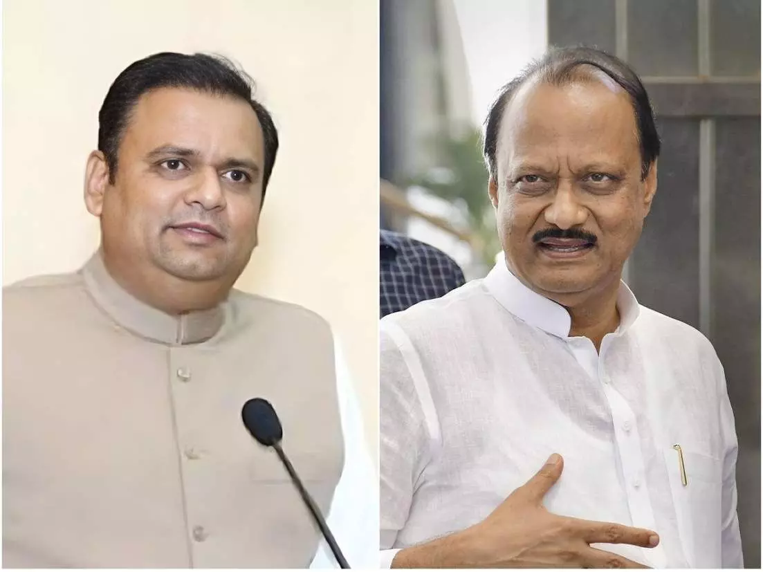 मानसून सत्र से पहले राहुल नार्वेकर से मिले अजित पवार मानसून सत्र से पहले राहुल नार्वेकर से मिले अजित पवार