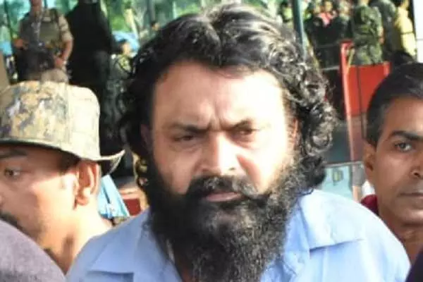 नक्सल सुप्रीमो की अकूत दौलत का राज खोलेंगी दो बीवियां, ईडी को पूछताछ की मिली इजाजत नक्सल सुप्रीमो की अकूत दौलत का राज खोलेंगी दो बीवियां, ईडी को पूछताछ की मिली इजाजत
